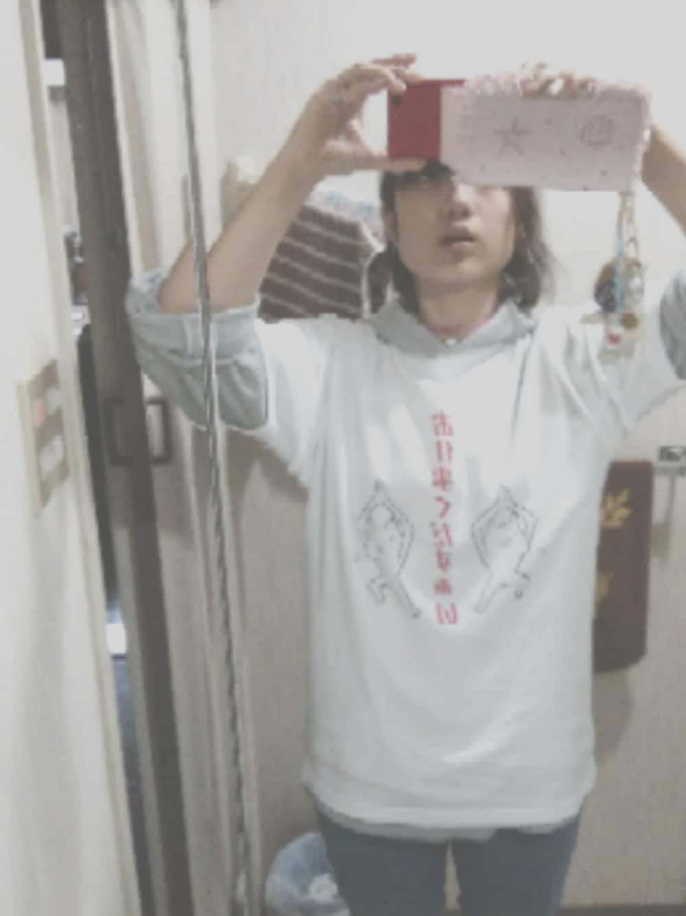 「お仕事くだすぁい、でした」｜「あんじゅ先生デザインののアイテム（Tシャツ/カットソー、ホワイト系）」を使った、Milica Kimuraさん（レディース・161cm）の春コーディネートの1枚目の写真