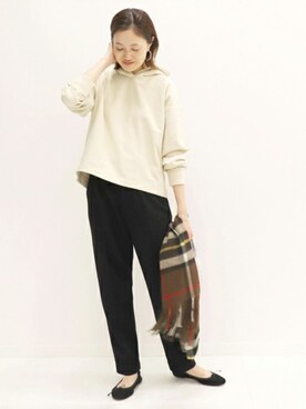 「SLOBE IENA（スローブイエナ）の30/10裏毛フードパーカー◆（パーカー）」を使った、Sallyさん（レディース・162cm）の秋コーディネート