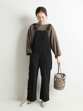 「スローブイエナ」｜「アイテム（サロペット/オーバーオール）」を使った、Sallyさん（レディース・162cm）の秋コーディネート