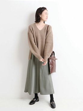 「SLOBE IENA（スローブイエナ）のアイテム（ローファー）」を使った、Sallyさん（レディース・162cm）の秋コーディネート