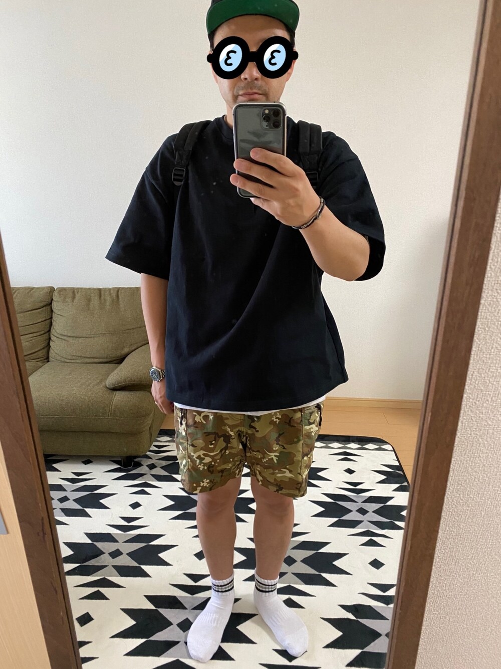「休日スタイル、おしゃれさんと繋がりたい、シンプル、ブラック、ハーフパンツ、チェック」｜「FREAK'S STOREのWEB限定 ビッグシルエット マックスウェイト ヘンリーネックTシャツ（Tシャツ/カットソー、ブラック系）」を使った、naokickさん（メンズ・172cm）の夏コーディネートの1枚目の写真