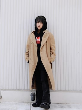 「glamb（グラム）のアイテム（トレンチコート）」を使った、髙橋 遼さん（レディース・154cm）の春コーディネート