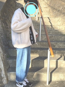 「おおぶりピアス」｜「アイテム（スニーカー）」を使った、ちなっちさん（レディース・161cm）の秋コーディネート