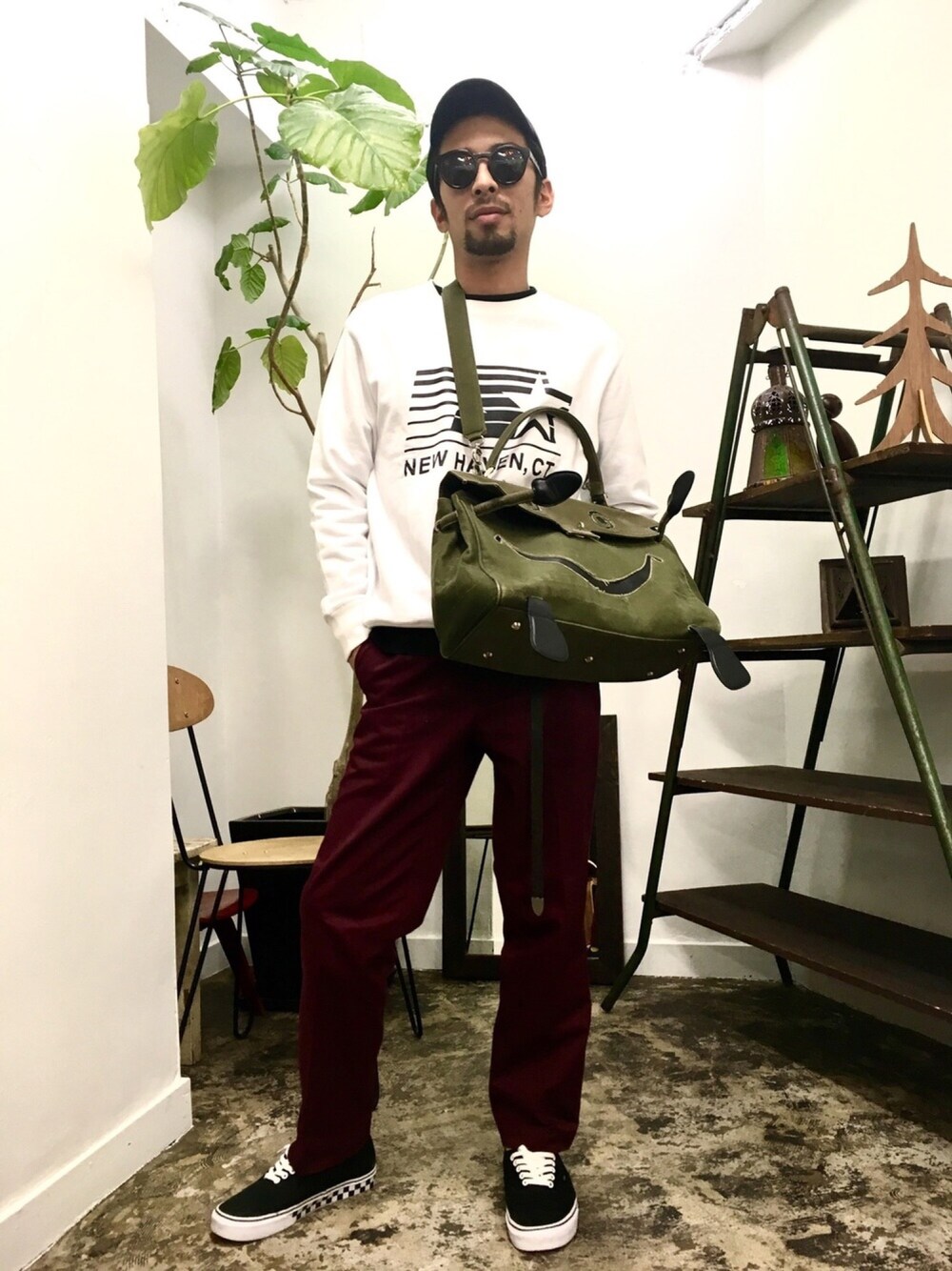 READYMADEのショルダーバッグ（グリーン系）を使った人気