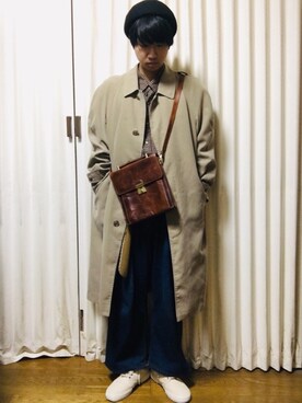 「部屋撮り」｜「アイテム（ステンカラーコート）」を使った、Taiyouさん（メンズ・170cm）の春コーディネート
