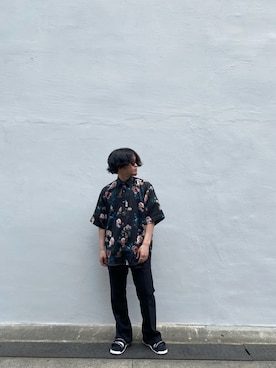 「STUDIOUS（ステュディオス）のアイテム（スラックス）」を使った、遼人さん（メンズ・169cm）の春コーディネート