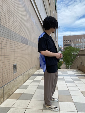 「STUDIOUS（ステュディオス）のアイテム（スラックス）」を使った、遼人さん（メンズ・169cm）の夏コーディネート