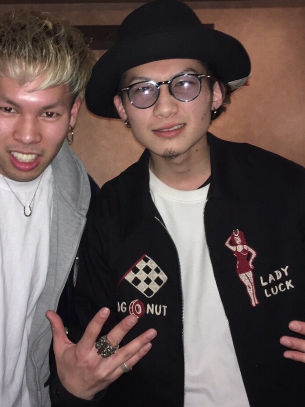 「goro's、TENDERLOIN、WEIRDO、GLADHAND、rudo、ストリート、お花見」｜「WEIRDOのアイテム（ブルゾン、ブラック系）」を使った、Satsuma Gotoさん（メンズ・168cm）の春コーディネートの1枚目の写真