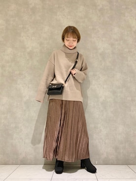 「ラメスカート」｜「アイテム（その他）」を使った、MAYUさん（レディース・153cm）の秋コーディネート