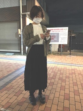 「UNIQLO（ユニクロ）のツイストプリーツロングスカート（スカート、ブラック系）」を使った、omiyo さん（レディース・166cm）の春コーディネート