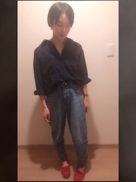 「アイテム（モカシン/デッキシューズ、レッド系）」を使った、iwaさん（レディース・158cm）の秋コーディネート