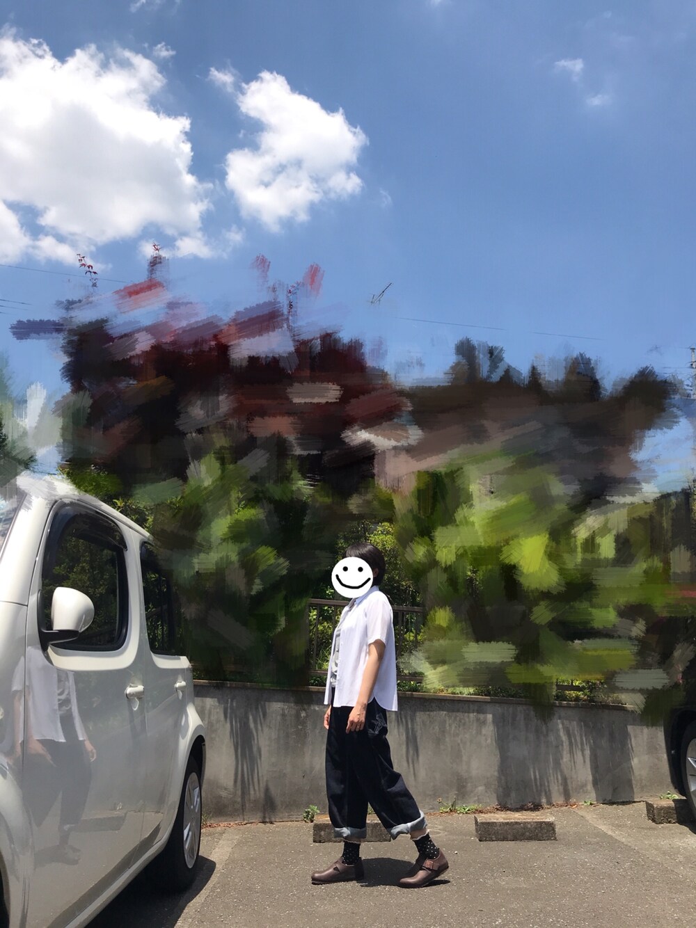 「ゆるコーデ、シンプルコーデ、ペインターパンツ、カジュアルコーデ、オタク、ラフスタイル、ラフ、おデブ、おデブコーデ、リンクコーデ」｜「UNIQLOのWOMEN レーヨンエアリーブラウス（半袖）（シャツ/ブラウス、ホワイト系）」を使った、えび@えび松さん（レディース・158cm）の夏コーディネートの1枚目の写真