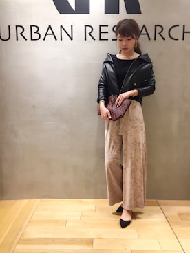 「URBAN RESEARCH（アーバンリサーチ）のアイテム（ライダースジャケット）」を使った、yuco.okadaさん（レディース・167cm）の秋コーディネート