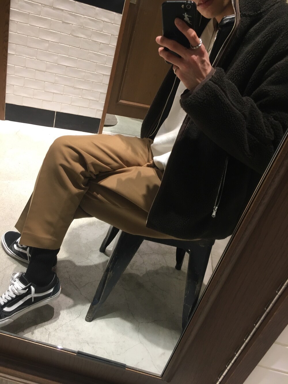 「LIDnM、シングルライダース、アウターONアウター、フリース、BEAUTY&YOUTH UNITED ARROWS、Lui's、VANS、oldskool、おしゃれさんと繋がりたい」｜「BEAUTY&YOUTH UNITED ARROWSのアイテム（ジャケット/アウター、その他）」を使った、Ryotaさん（メンズ・177cm）の冬コーディネートの1枚目の写真