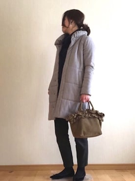「フリルトート」｜「アイテム（ジャケット/アウター）」を使った、YoYuYuUさん（レディース・165cm）の冬コーディネート