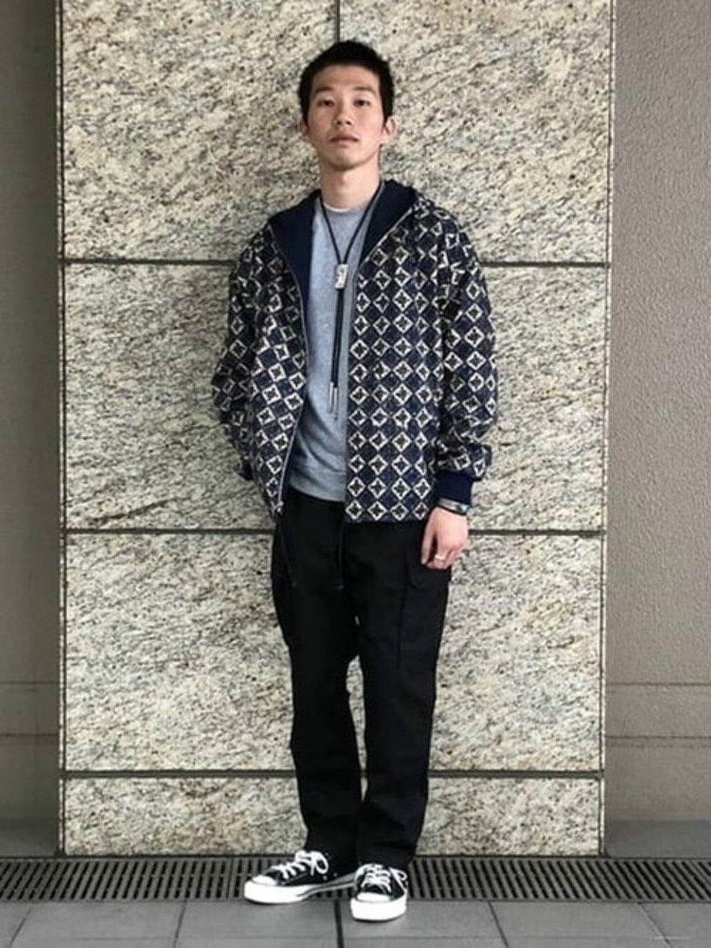 「BEAMS、リバーシブル、カーゴパンツ、アーミー、beams plus、半袖スウェット、ビームスプラス、sage de cret、リバーシブルブルゾン、フレンチアーミー」｜「BEAMS PLUSのBEAMS PLUS / ライト ウェイト 半袖スウェット（スウェット、グレー系）」を使った、BEAMS PLUSさん（メンズ・168cm）の秋コーディネートの1枚目の写真