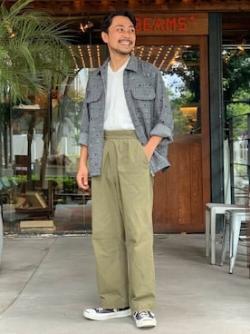 「リネンシャツ」｜「アイテム（ブルゾン）」を使った、BEAMS PLUSさん（メンズ・169cm）の秋コーディネート