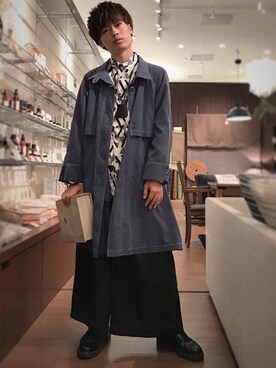 「袴パンツ」｜「アイテム（トレンチコート）」を使った、ぎむれっとさん（メンズ・172cm）の秋コーディネート