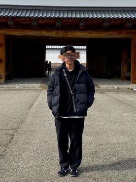 「ワイドスラックス」｜「アイテム（ダウンジャケット/コート）」を使った、Teiさん（メンズ・176cm）の春コーディネート