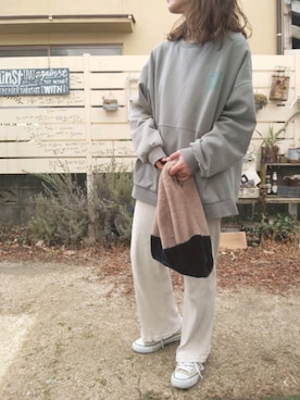 「ピスタチオ」｜「アイテム（スウェット）」を使った、-mai-さん（レディース・157cm）の冬コーディネート
