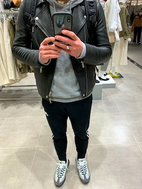 「LACOSTE」｜「アイテム（ライダースジャケット）」を使った、m@tsuさん（メンズ・173cm）の冬コーディネート