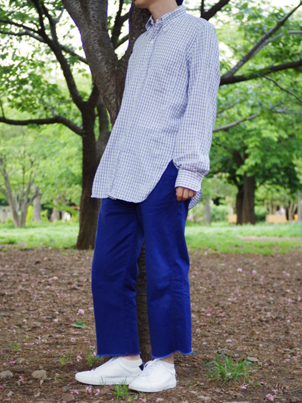 「古着、チェック、チェックシャツ、used、古着MIX、春、シャツスタイル、古着コーデ、common projects、Le LABOUREUR」｜「used（シャツ/ブラウス、ホワイト系）」を使った、akarusaさん（メンズ・177cm）の春コーディネートの1枚目の写真