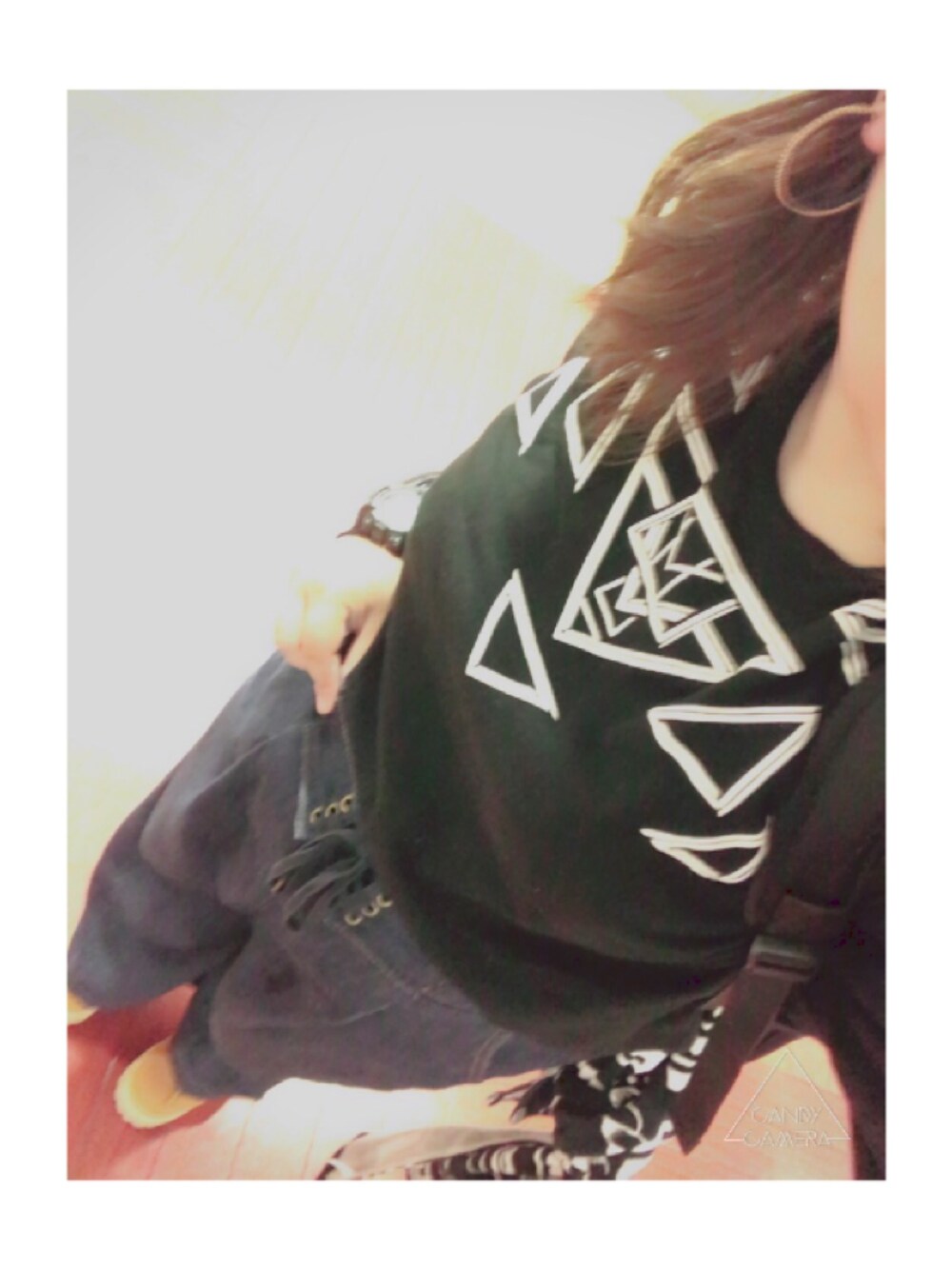 「古着MIX、outfit、ライブTシャツ、ライブコーデ、ライブスタイル」｜「kodakumiのアイテム（Tシャツ/カットソー、ブラック系）」を使った、かなやんさん（レディース・152cm）の秋コーディネートの1枚目の写真