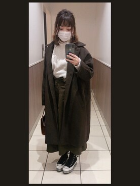 「UNIQLO（ユニクロ）のスフレヤーンモックネックセーター（長袖）セットアップ可能（ニット/セーター、ホワイト系）」を使った、HIGANOさん（レディース・154cm）の冬コーディネート