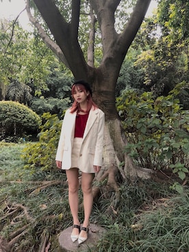 「アイテム（セットアップ、ホワイト系）」を使った、元気耶さん（レディース・156cm）の秋コーディネート