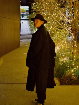 「オーバーサイズコート」｜「アイテム（スニーカー）」を使った、heiuさん（メンズ・175cm）の冬コーディネート
