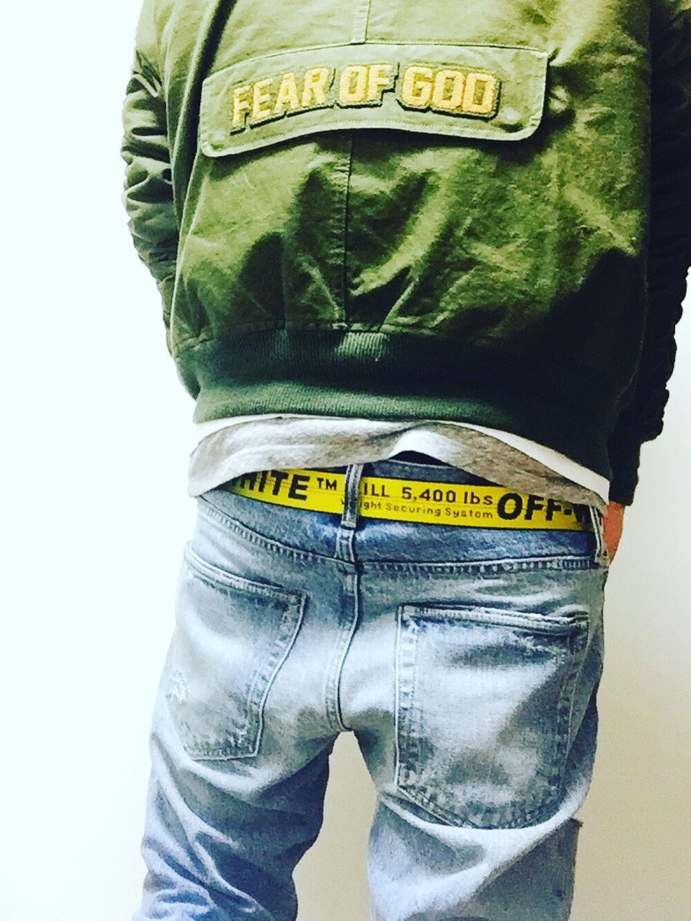 「fear of god、デニム、off white、mastermind JAPAN、READYMADE、fear of god readymade、レディーメイド、ヴィンテージ、限定40着、コーディネート」｜「fear of god × readymadeのアイテム（ミリタリージャケット、グリーン系）」を使った、まぁ坊さん（メンズ・178cm）の冬コーディネートの1枚目の写真