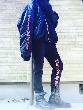 「vetements」｜「アイテム（ナイロンジャケット）」を使った、まぁ坊さん（メンズ・178cm）の春コーディネート