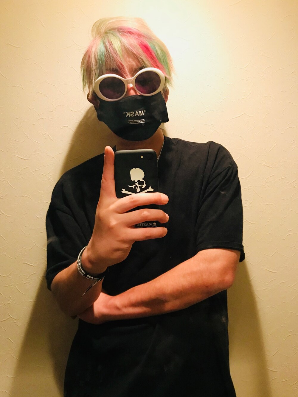 「ユニコーンカラー、off white、マスク、ESSENTIALS、fogEssentials、Jimmy Choo、SHIMA原宿、shimaharajuku、奈良裕也」｜「shima原宿のアイテム（帽子、その他）」を使った、まぁ坊さん（メンズ・178cm）の春コーディネートの1枚目の写真