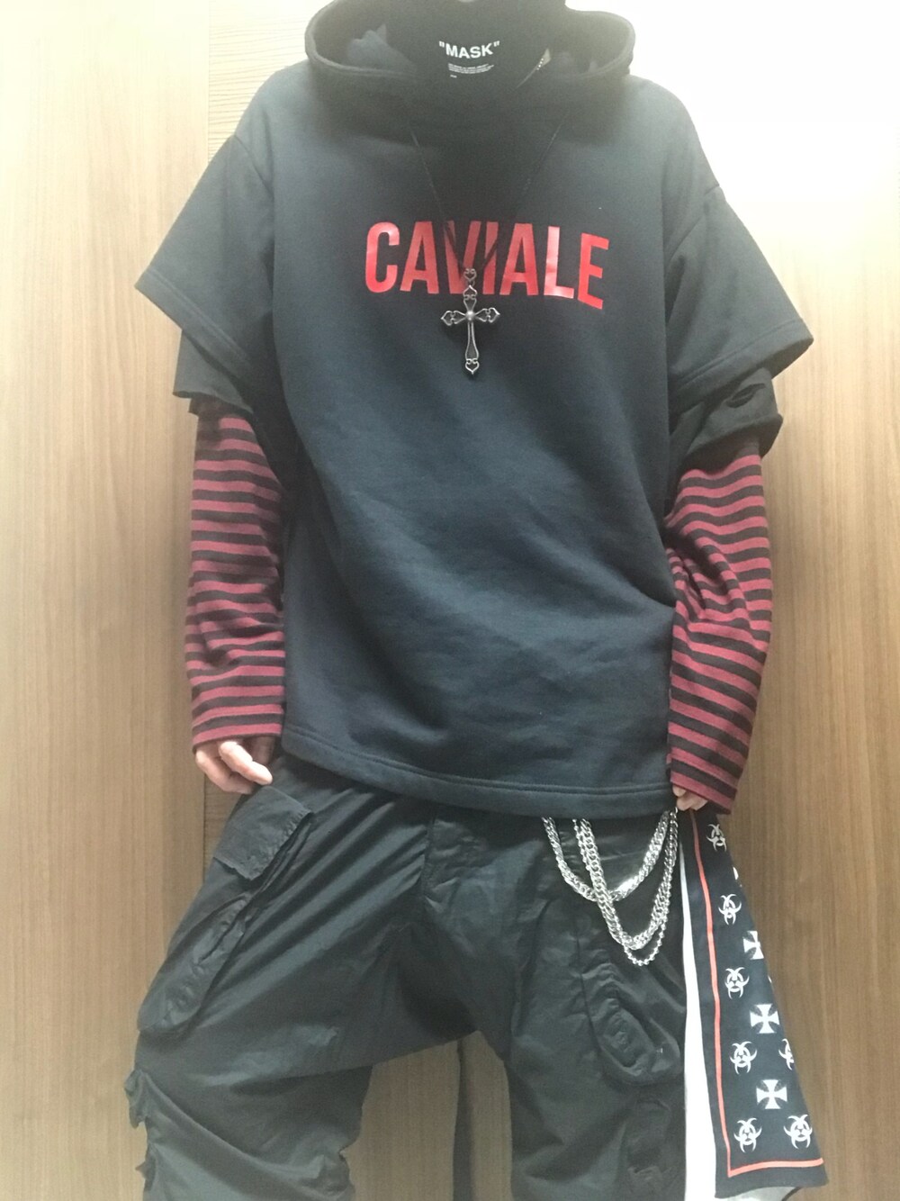 「CAVIALE、カビアーレ、Chrome Hearts、クロムハーツ、unravel project、アンレーベルプロジェクト、アンラベルプロジェクト、スペードクロス、off white、オフホワイト」｜「off whiteのアイテム（その他、ブラック系）」を使った、まぁ坊さん（メンズ・178cm）の夏コーディネートの1枚目の写真