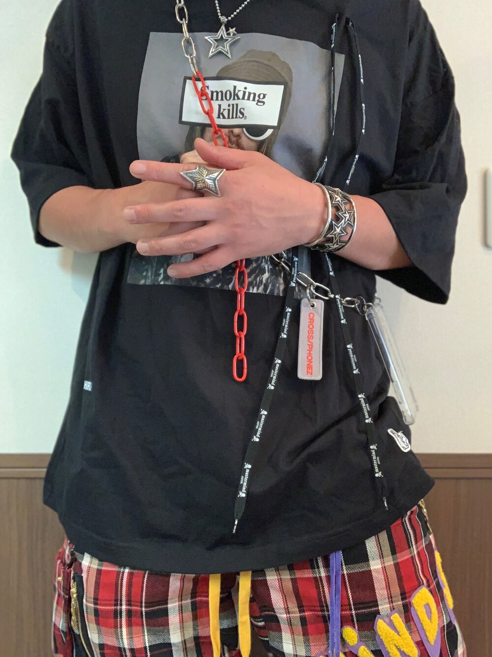 「onetshirts、FR2、mindseeker、mastermind JAPAN、CROSS/PHONEZ、マスターマインドジャパン、カートコバーン、KurtCobain、クロスフォンズ、マインドシーカー」｜「CODY SANDERSONのアイテム（ネックレス、シルバー系）」を使った、まぁ坊さん（メンズ・178cm）の夏コーディネートの1枚目の写真