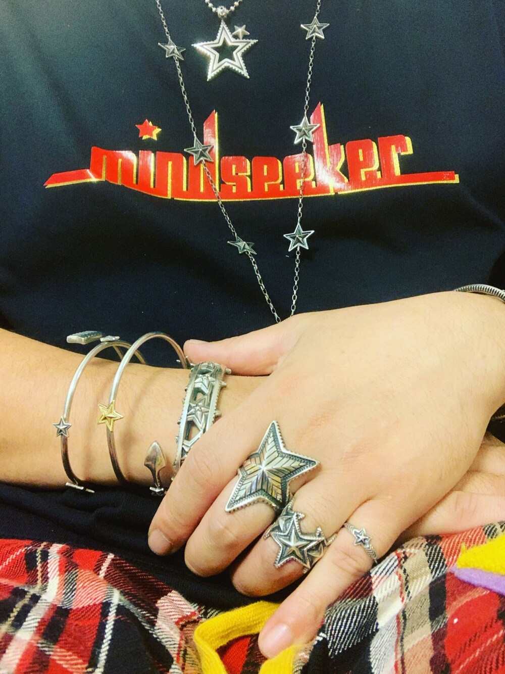 「mindseeker、mindseeker80s、Cody Sanderson、コディサンダーソン、マインドシーカー、マインドシーカー80s、worldstyling、おしゃれさんと繋がりたい、ストリートコーデ」｜「CODY SANDERSONのアイテム（ネックレス、シルバー系）」を使った、まぁ坊さん（メンズ・178cm）の秋コーディネートの1枚目の写真
