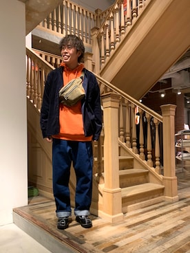 「RAGEBLUE（レイジブルー）のアイテム（ボディバッグ/ウエストポーチ）」を使った、西尾 一輝さん（メンズ・174cm）の秋コーディネート