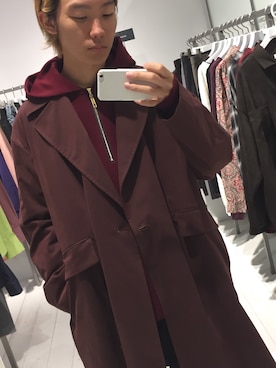 「STUDIOUS（ステュディオス）のアイテム（チェスターコート）」を使った、西島 駿さん（メンズ・177cm）の秋コーディネート