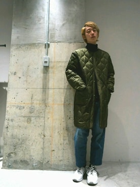 「STUDIOUS（ステュディオス）のアイテム（ミリタリージャケット）」を使った、西島 駿さん（メンズ・177cm）の秋コーディネート