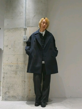 「STUDIOUS（ステュディオス）のアイテム（チェスターコート）」を使った、西島 駿さん（メンズ・177cm）の冬コーディネート