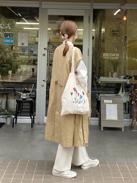 「Kastane（カスタネ）のアイテム（トレンチコート）」を使った、moeさん（レディース・159cm）の春コーディネート