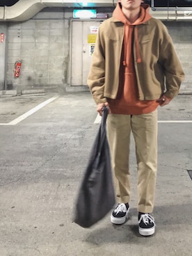「NEONSIGN（ネオンサイン）のアイテム（ブルゾン）」を使った、zumaさん（メンズ・170cm）の秋コーディネート