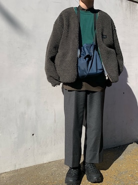 「LANVIN（ランバン）のアイテム（パンツ）」を使った、zumaさん（メンズ・170cm）の冬コーディネート
