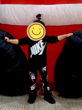 「アイテム（ブーツ、ブラック系）」を使った、neneさん（キッズ・90cm）の秋コーディネート