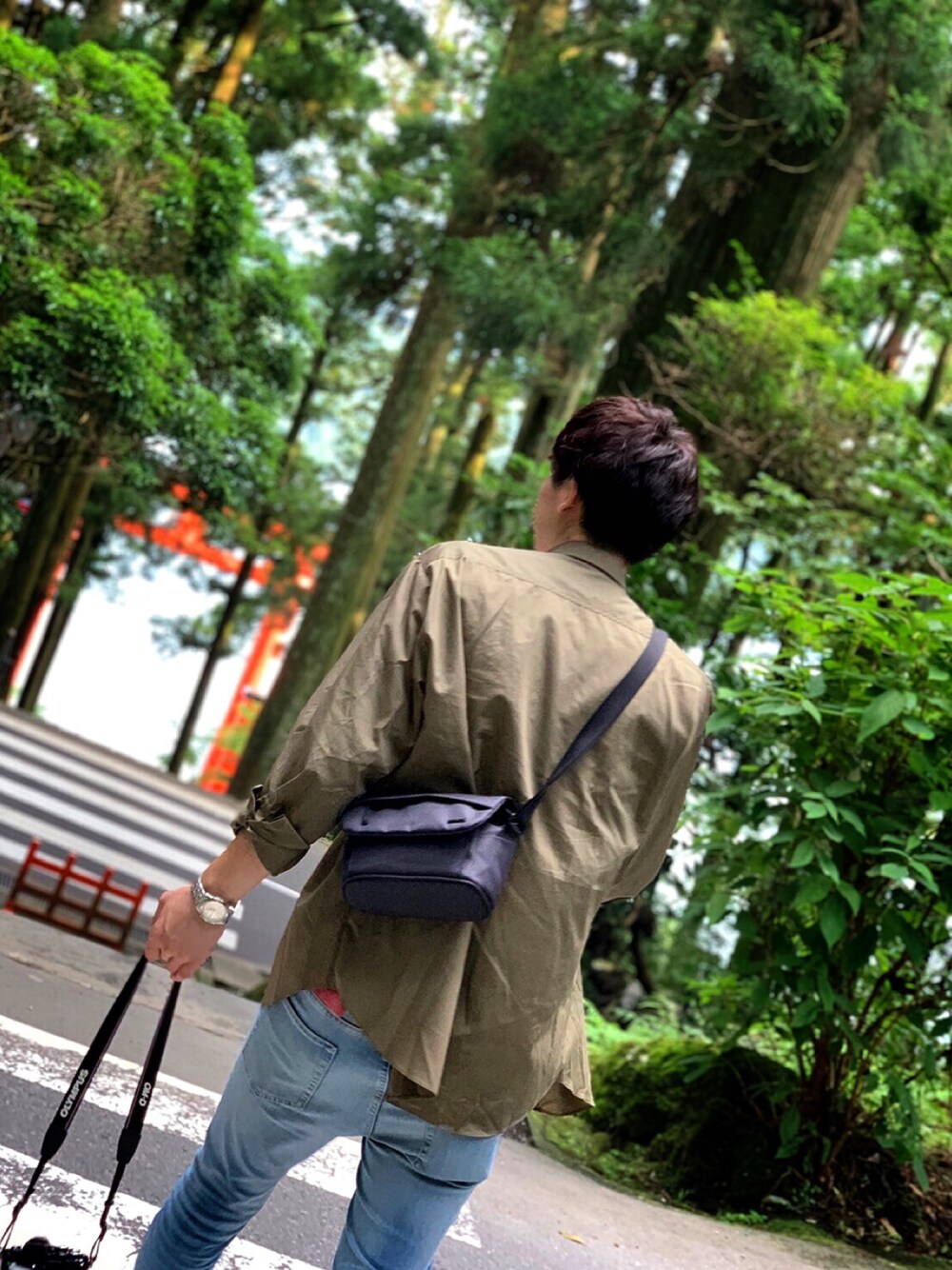 「SEIKOのアイテム（アナログ腕時計、ホワイト系）」を使った、でらさん（メンズ・180cm）の夏コーディネートの1枚目の写真