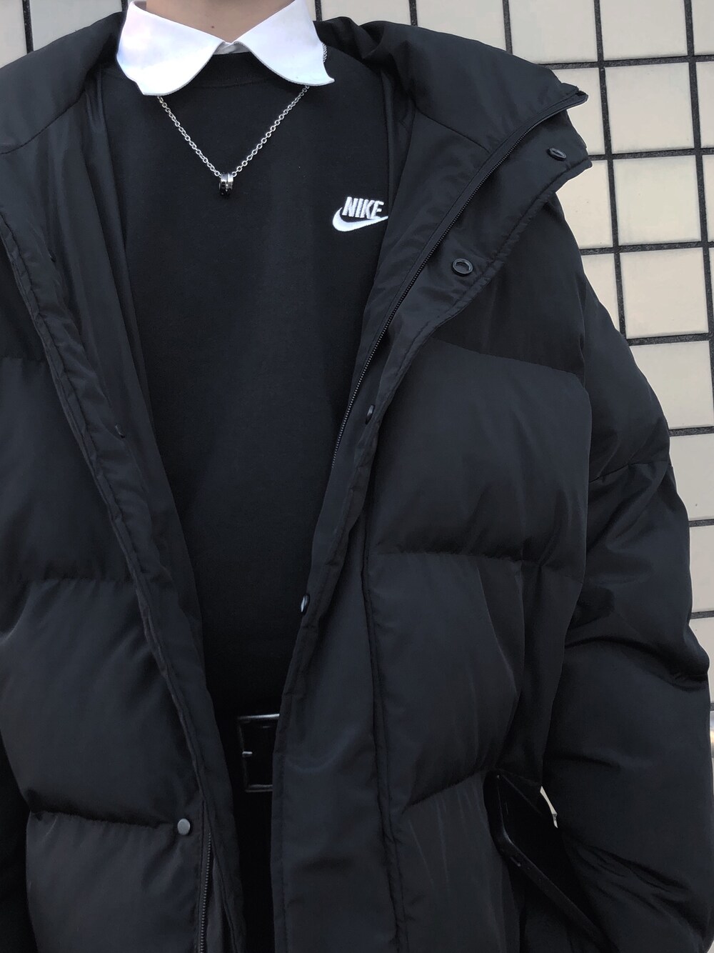 「NIKE、おしゃれさんと繋がりたい、高校生、2018マイベストコーデ、タックイン、韓国ファッション、ビッグシルエット、冬、BALENCIAGA、ZARA」｜「ZARAのアイテム（ダウンジャケット/コート、ブラック系）」を使った、はしもとさん（メンズ・173cm）の冬コーディネートの1枚目の写真