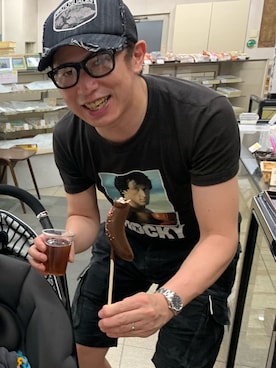 「DOLCE&GABBANA（ドルチェアンドガッバーナ）のアイテム（Tシャツ/カットソー）」を使った、淳△さん（メンズ・168cm）の秋コーディネート