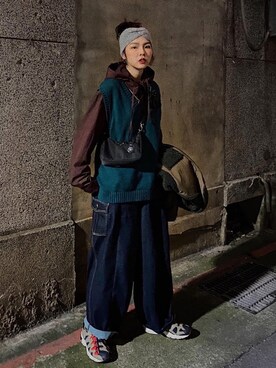 「ASICS（アシックス）のアイテム（スニーカー）」を使った、Heidi.twさん（レディース・172cm）の秋コーディネート
