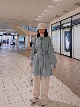 「ADER error（アーダーエラー）のアイテム（シューズ）」を使った、Heidi.twさん（レディース・172cm）の冬コーディネート