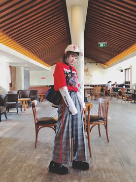 「BUBBLES（バブルス）のアイテム（パンツ）」を使った、小鸟胃Abby酱さん（レディース・159cm）の春コーディネート